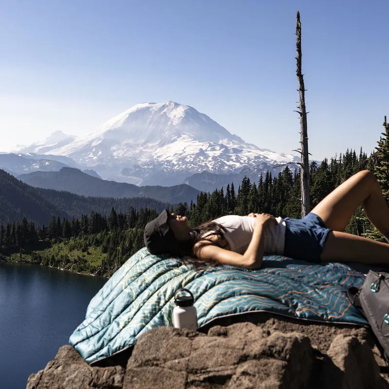 Rumpl Printed Original Puffy Blanket Mount Rainier Teal Warm Fade-7